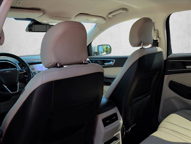 Used 2019 Ford Edge Titanium FWD image 16