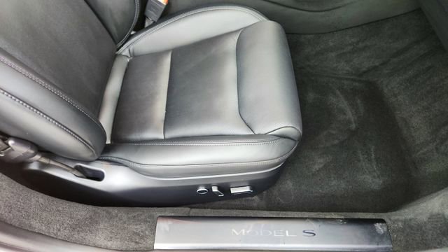 Used 2022 Tesla Model S image 21