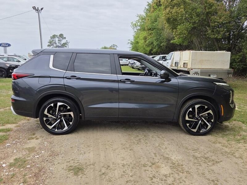 Used 2024 Mitsubishi Outlander Ralliart AWD/4WD image 14