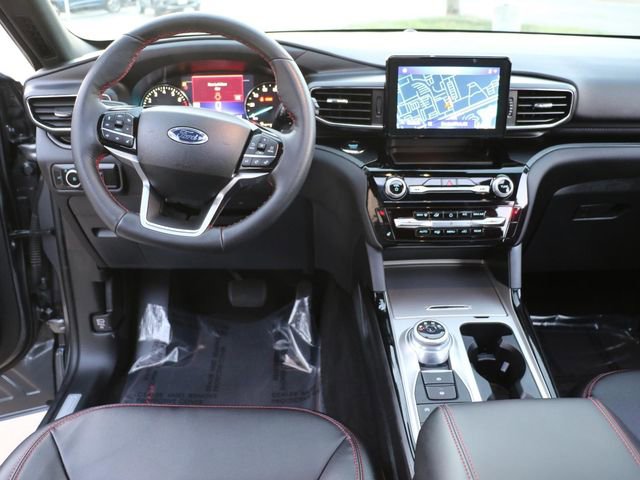 Used 2024 Ford Explorer ST-Line w/ Class IV Trailer Tow Package image 17