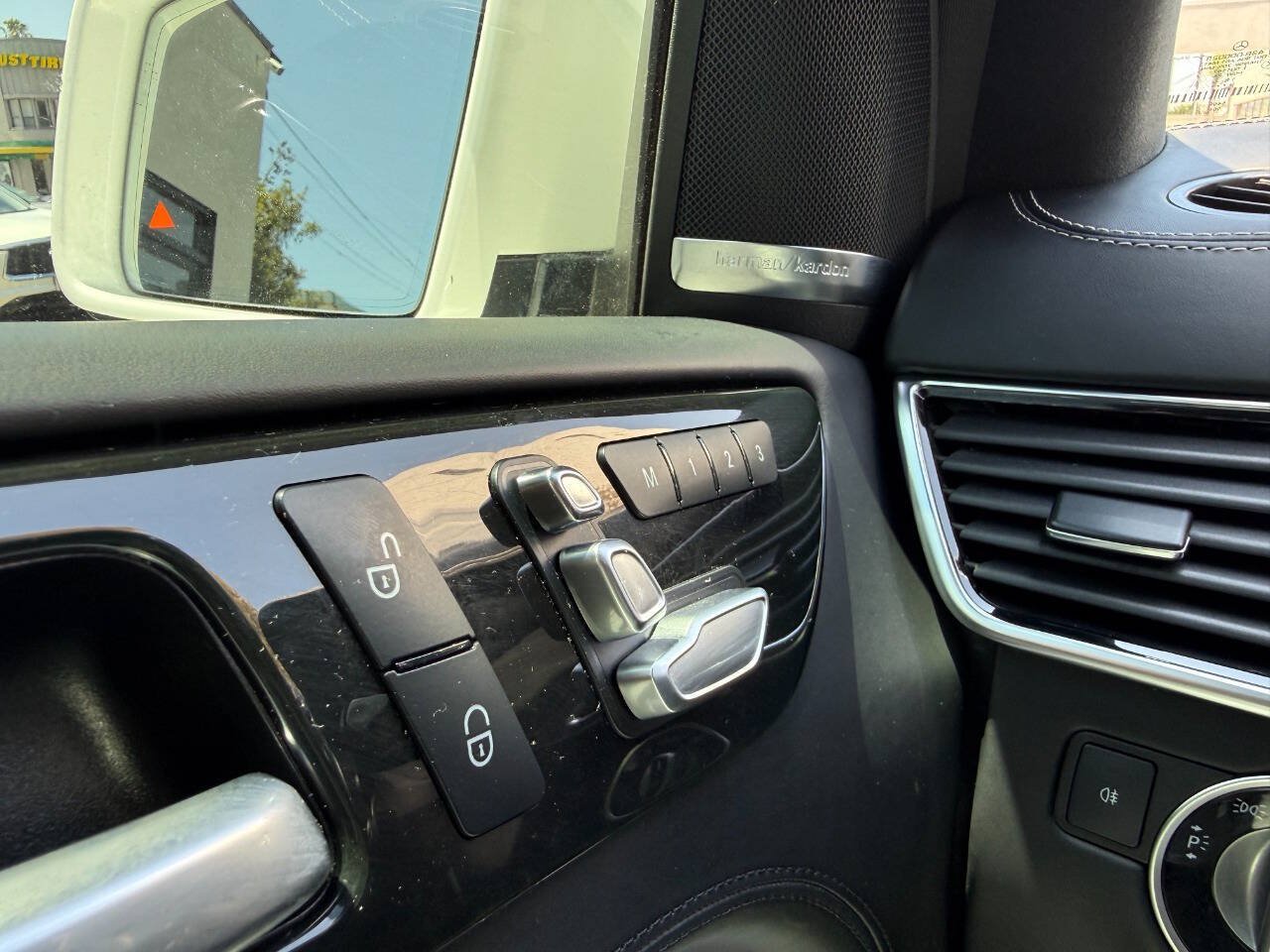 Used 2019 Mercedes-Benz GLS 450 4MATIC image 41