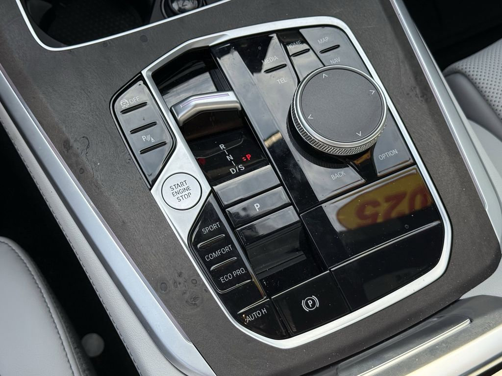 Used 2025 BMW X5 sDrive40i w/ M Sport Package image 30