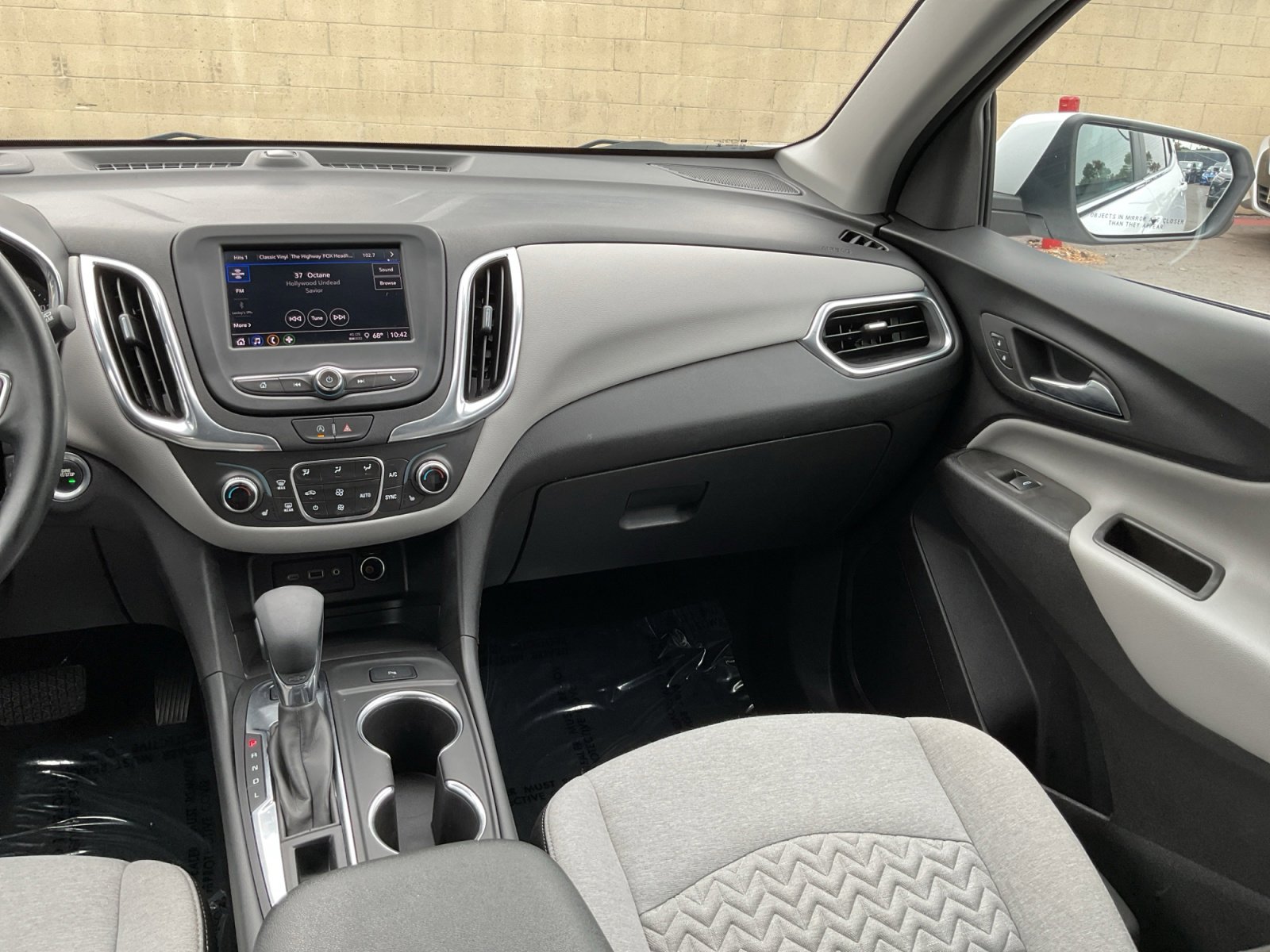 Used 2024 Chevrolet Equinox LT image 17