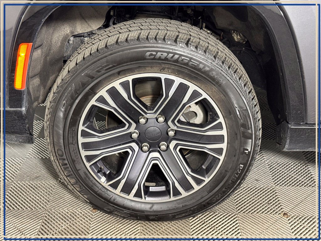 Used 2022 Jeep Wagoneer Series III AWD/4WD image 15