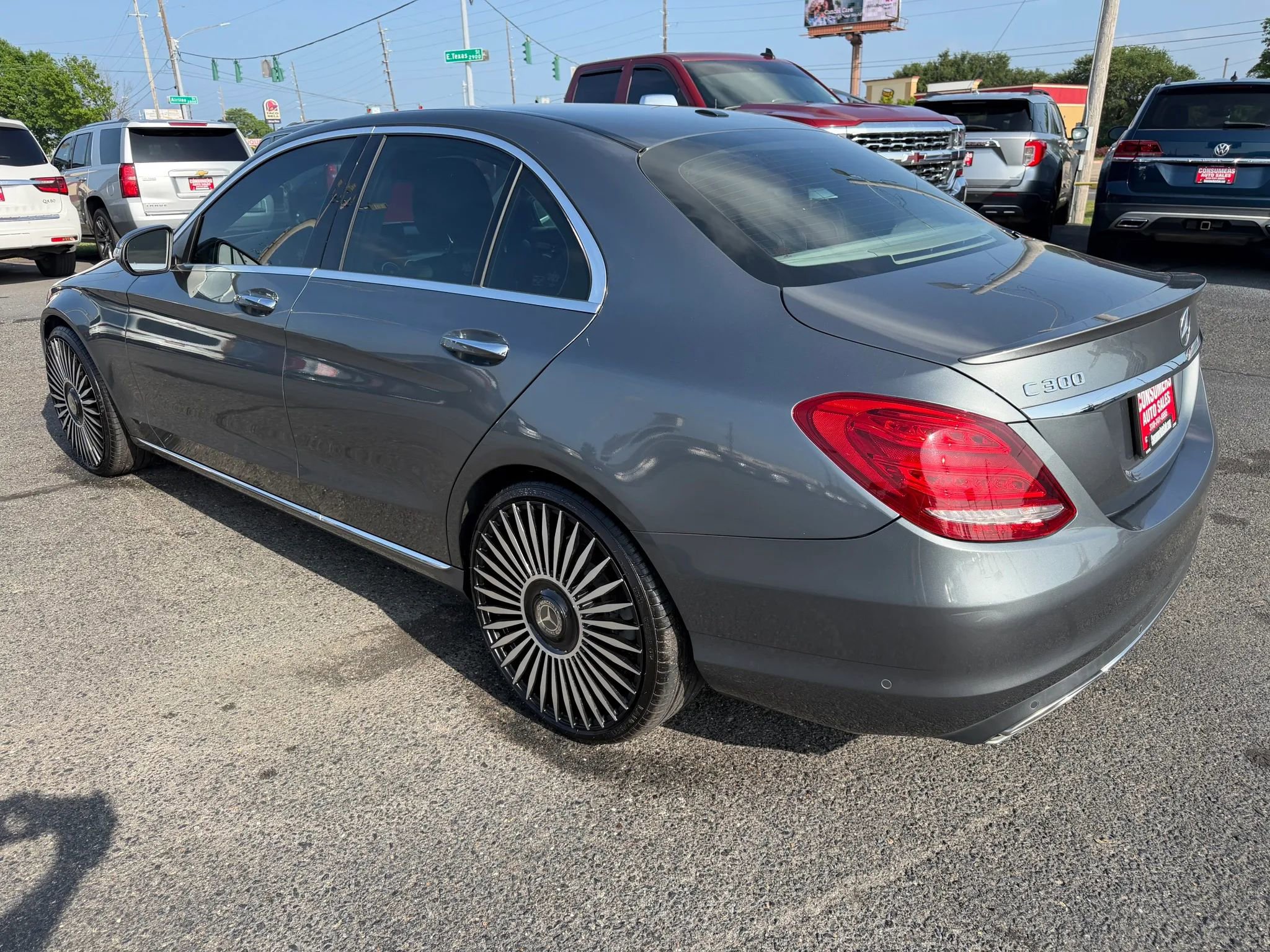 Used 2017 Mercedes-Benz C 300 Sedan image 17