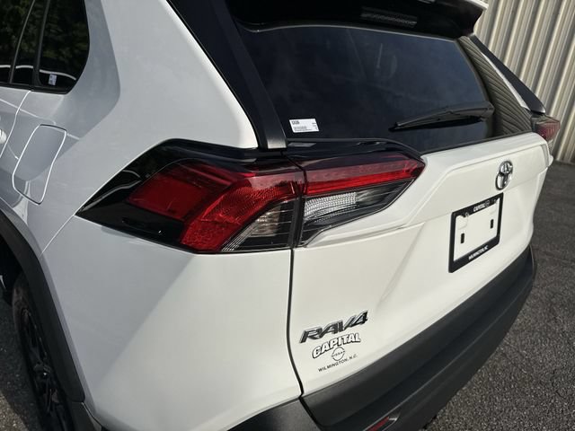 Used 2025 Toyota RAV4 LE FWD image 33