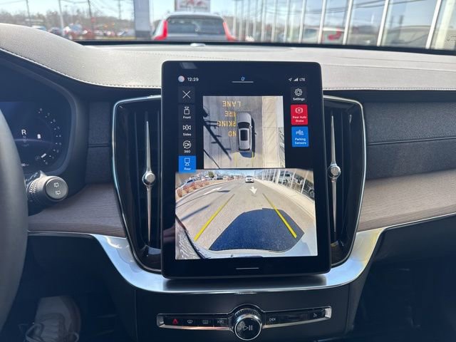 Certified 2025 Volvo XC90 B5 Plus image 25