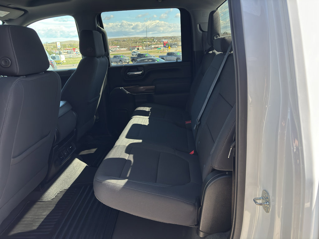 Used 2023 GMC Sierra 3500 SLE w/ SLE Convenience Package AWD/4WD image 13