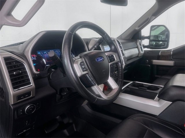 Used 2018 Ford F250 Lariat w/ Chrome Package image 9