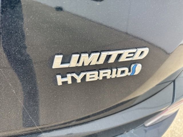 Used 2018 Toyota RAV4 Limited image 21