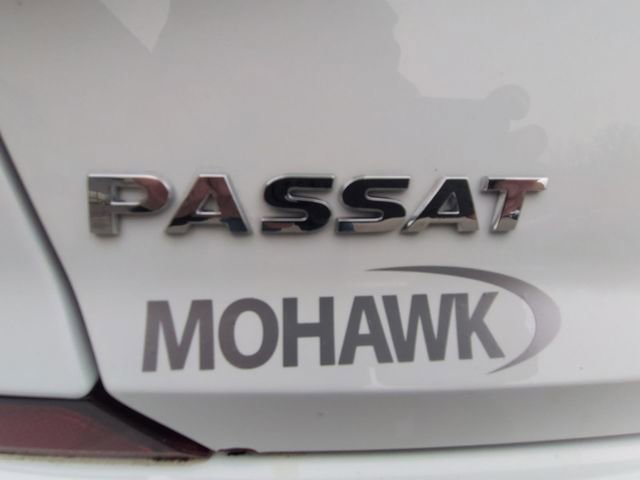 Used 2018 Volkswagen Passat 2.0T S image 28