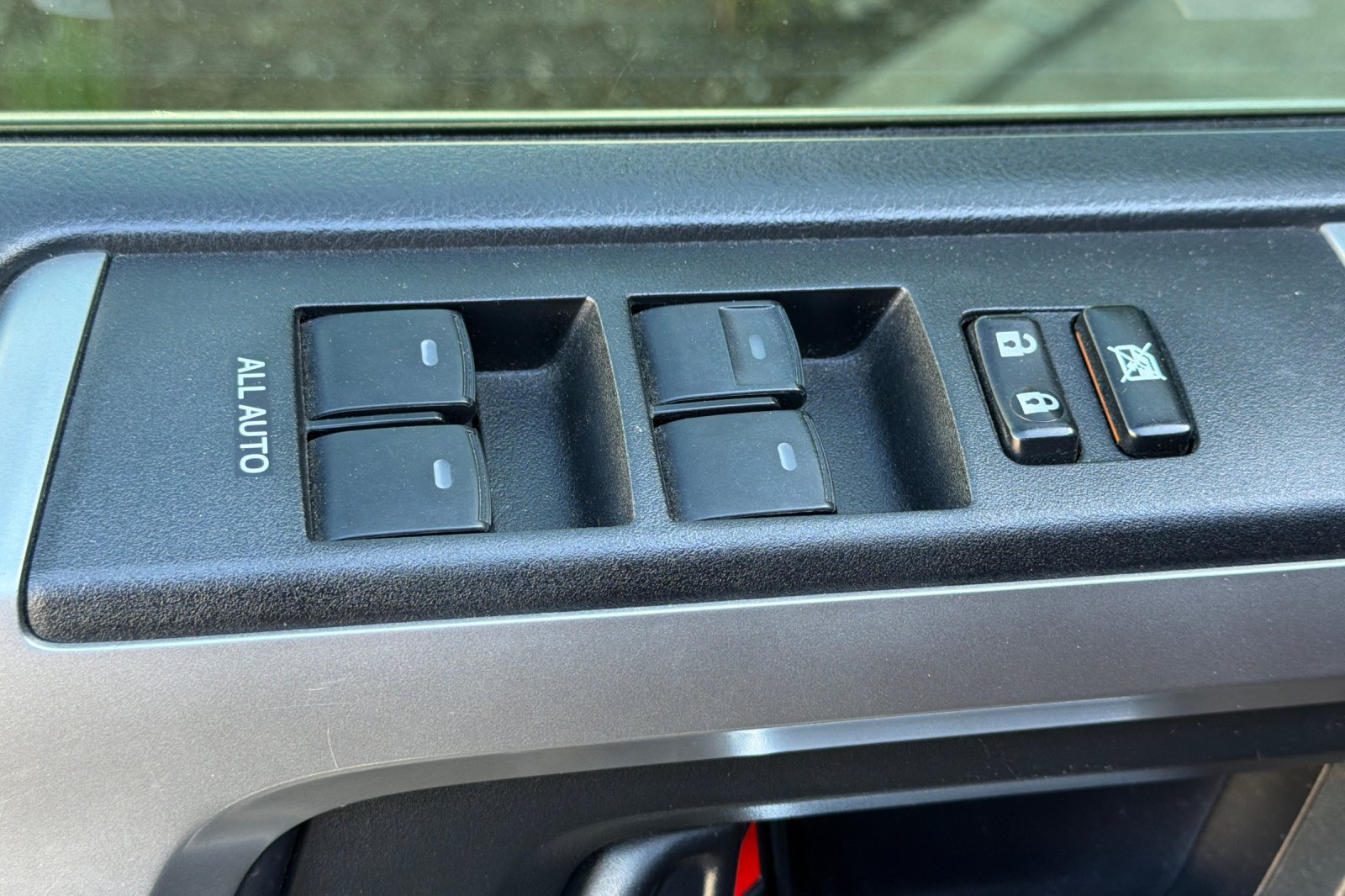 Used 2016 Toyota 4Runner Limited AWD/4WD image 14