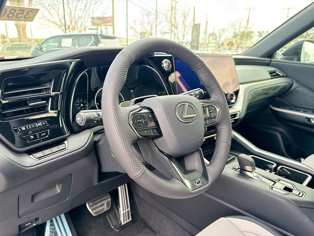 New 2026 Lexus TX 500h AWD image 20