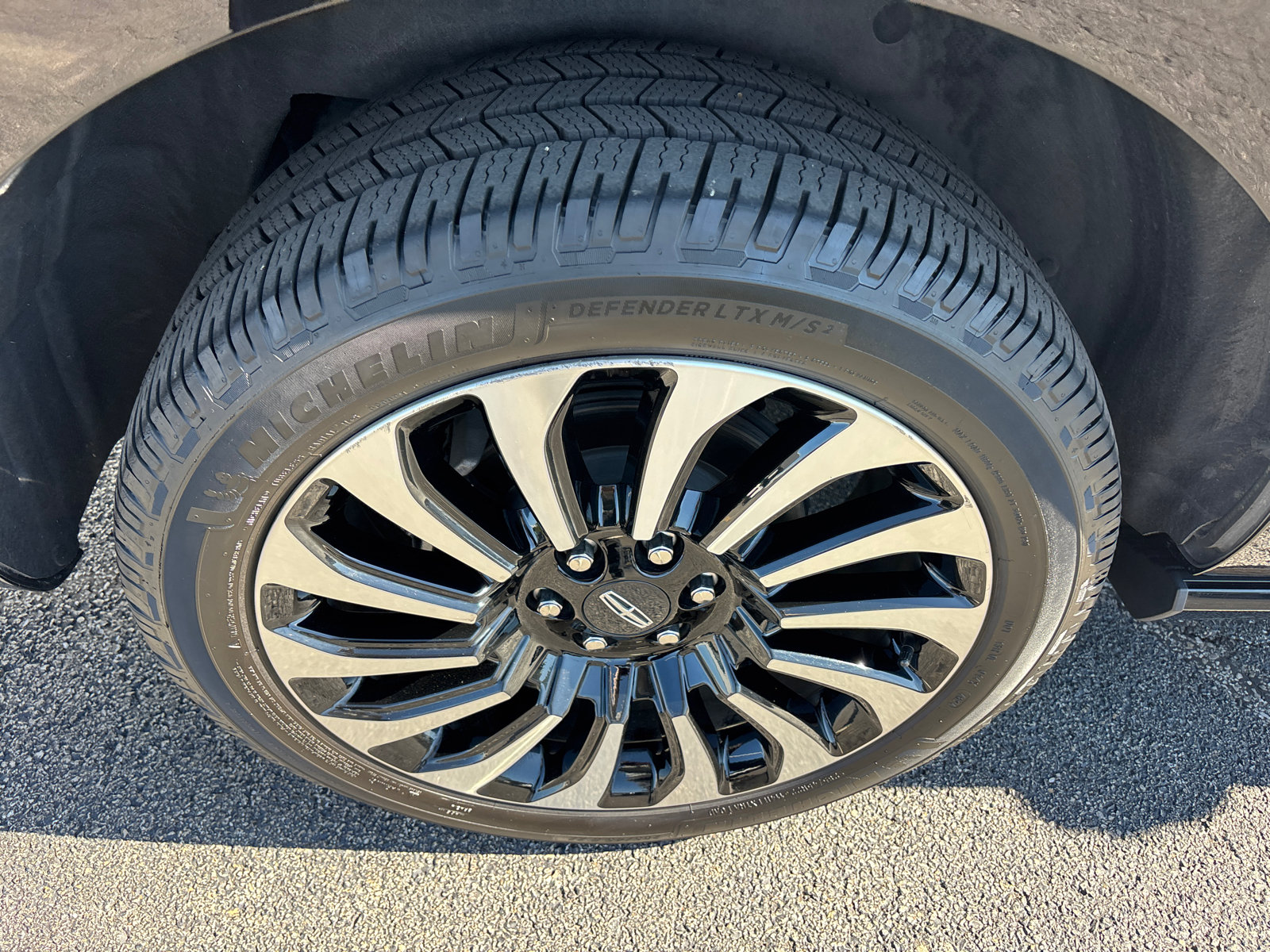 Used 2023 Lincoln Navigator L Black Label AWD/4WD image 10