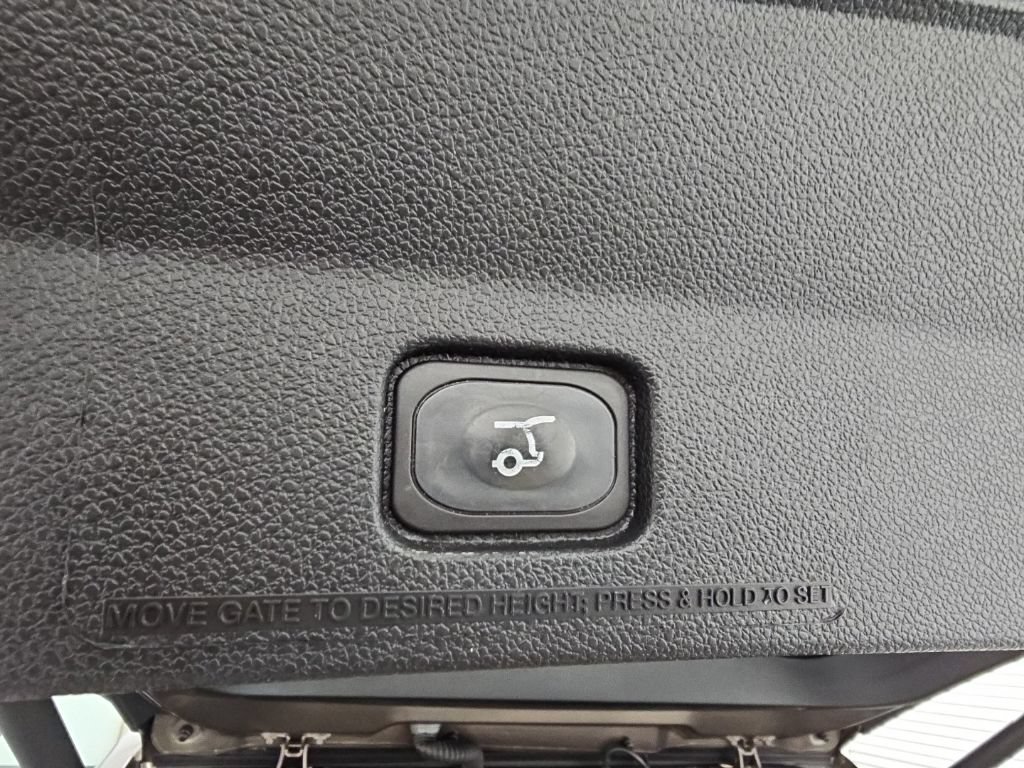 Used 2016 Ford Explorer Limited FWD image 35