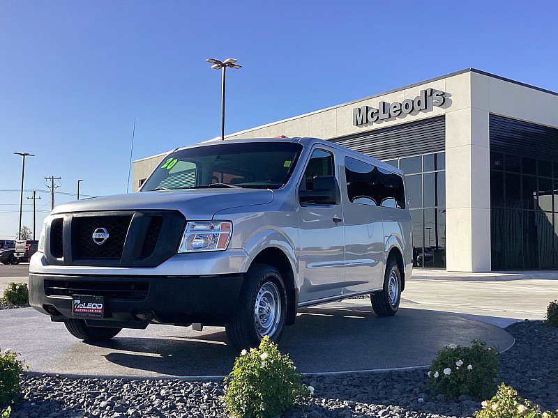 Used 2020 Nissan NV 3500 S image 1