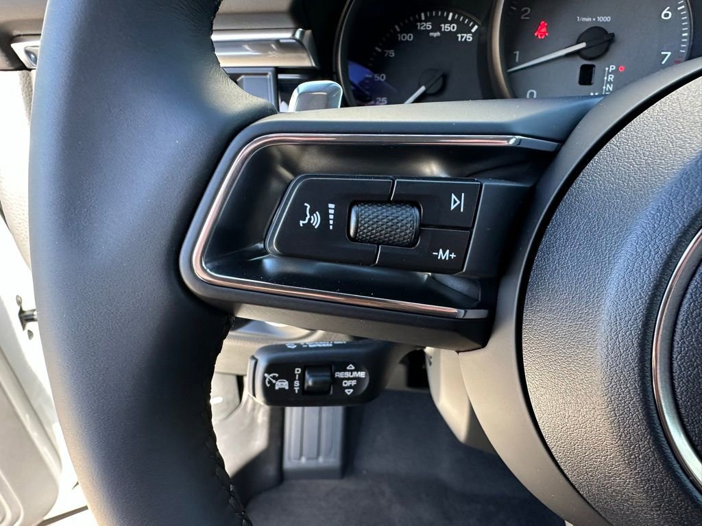 Used 2026 Porsche Macan S image 19