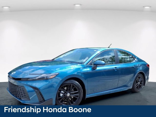 Used 2026 Toyota Camry SE w/ Convenience Package FWD image 2