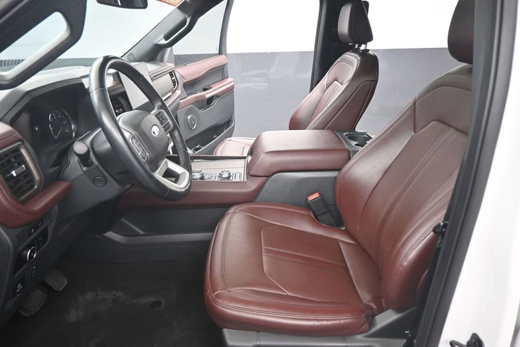 Used 2024 Ford Expedition Limited AWD/4WD image 9