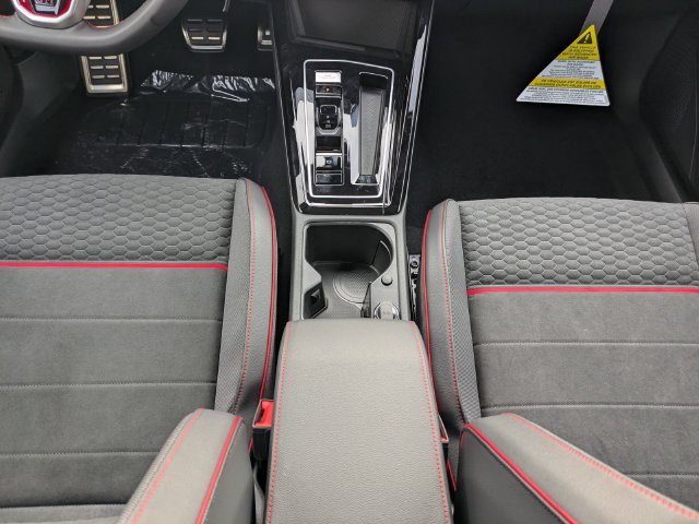 New 2026 Volkswagen GTI SE FWD image 18