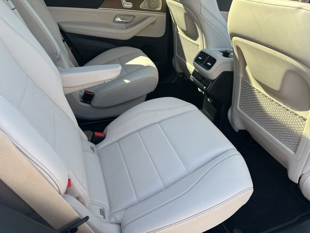 Certified 2025 Mercedes-Benz GLS 450 4MATIC image 34