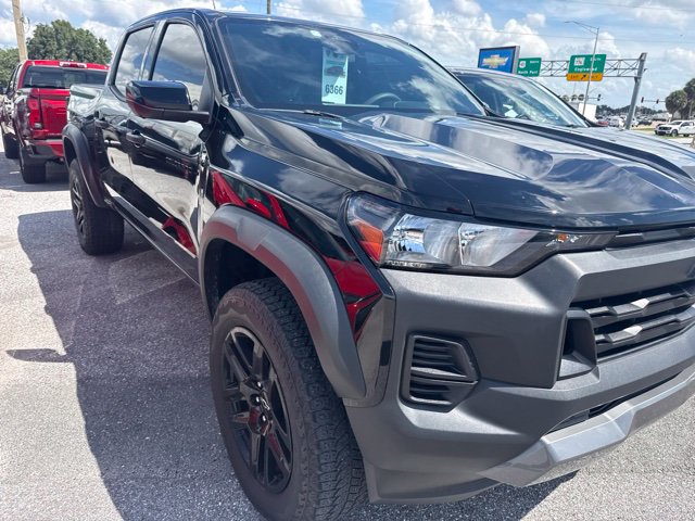 Certified 2023 Chevrolet Colorado Trail Boss w/ Technology Package AWD/4WD image 2