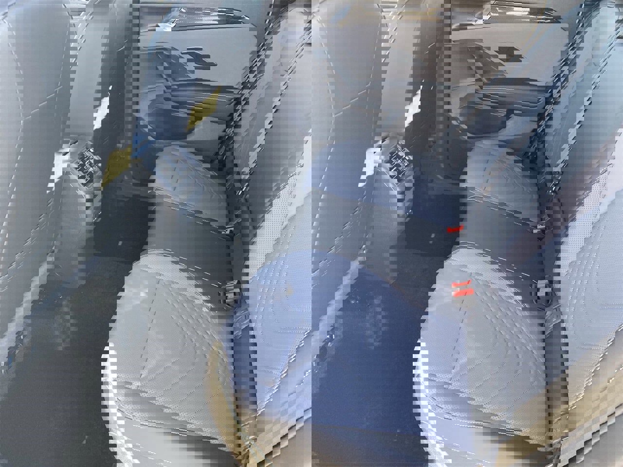 New 2026 Volkswagen Tiguan SE R-Line image 13