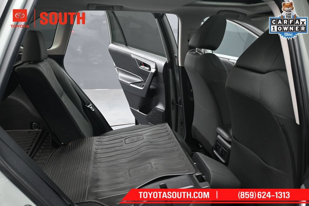 Used 2022 Toyota RAV4 XLE w/ Convenience Package AWD/4WD image 29