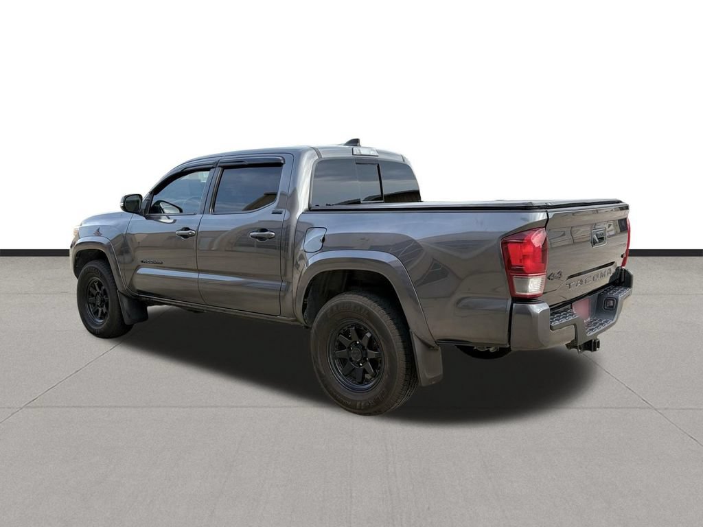 Used 2022 Toyota Tacoma SR5 w/ Technology Package AWD/4WD image 7