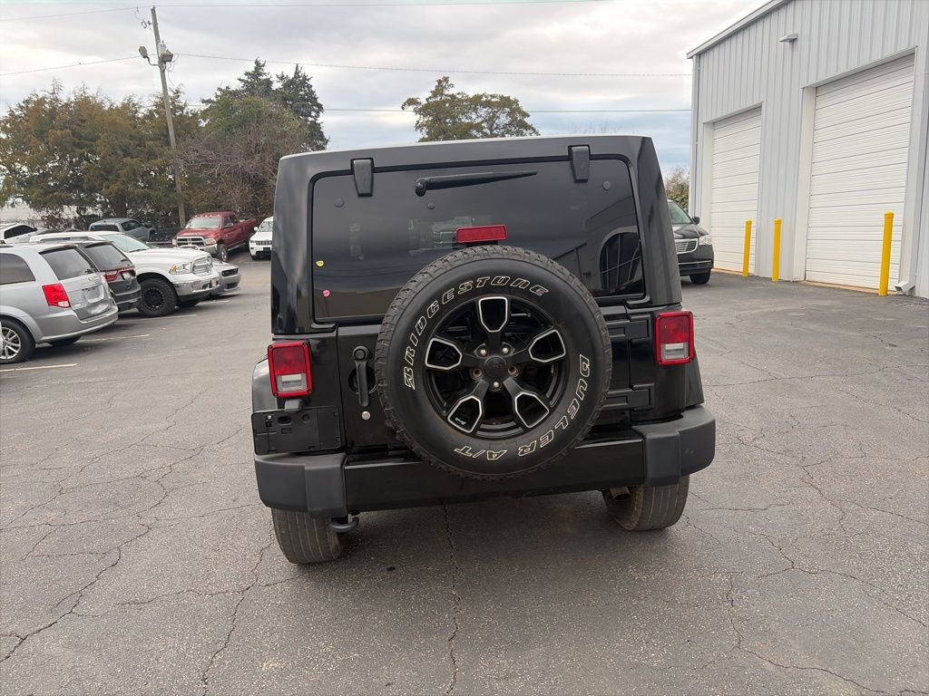 Used 2018 Jeep Wrangler Unlimited Sahara image 6