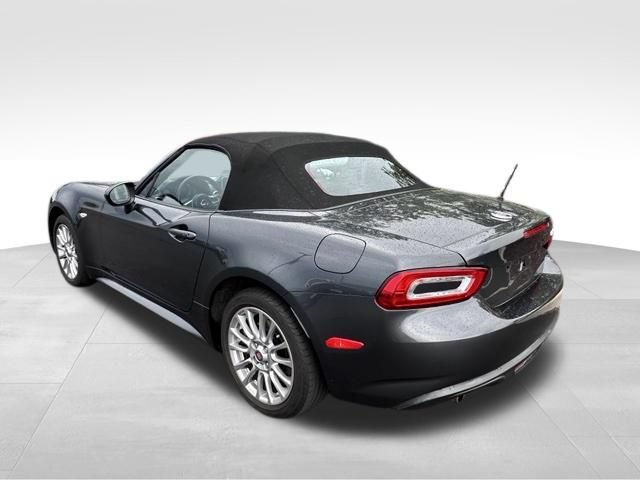 Used 2017 FIAT 124 Spider Classica RWD image 3