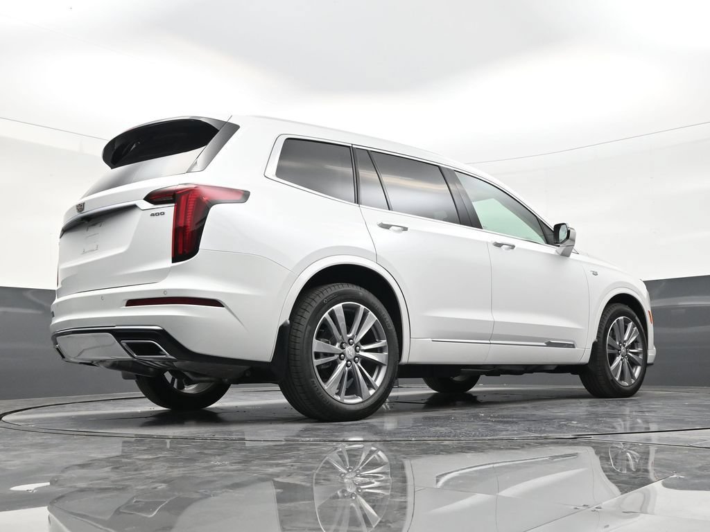 Used 2025 Cadillac XT6 Premium Luxury w/ LPO, Floor Liner Package FWD image 25