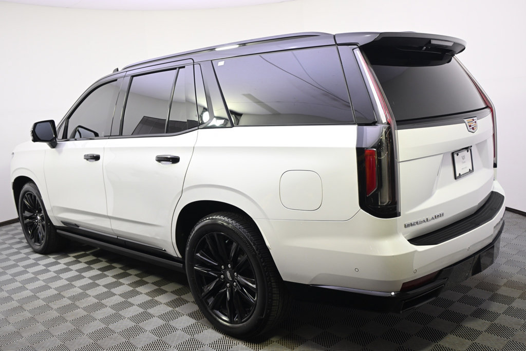 Used 2023 Cadillac Escalade Sport Platinum w/ Heavy-Duty Trailer Package AWD/4WD image 3