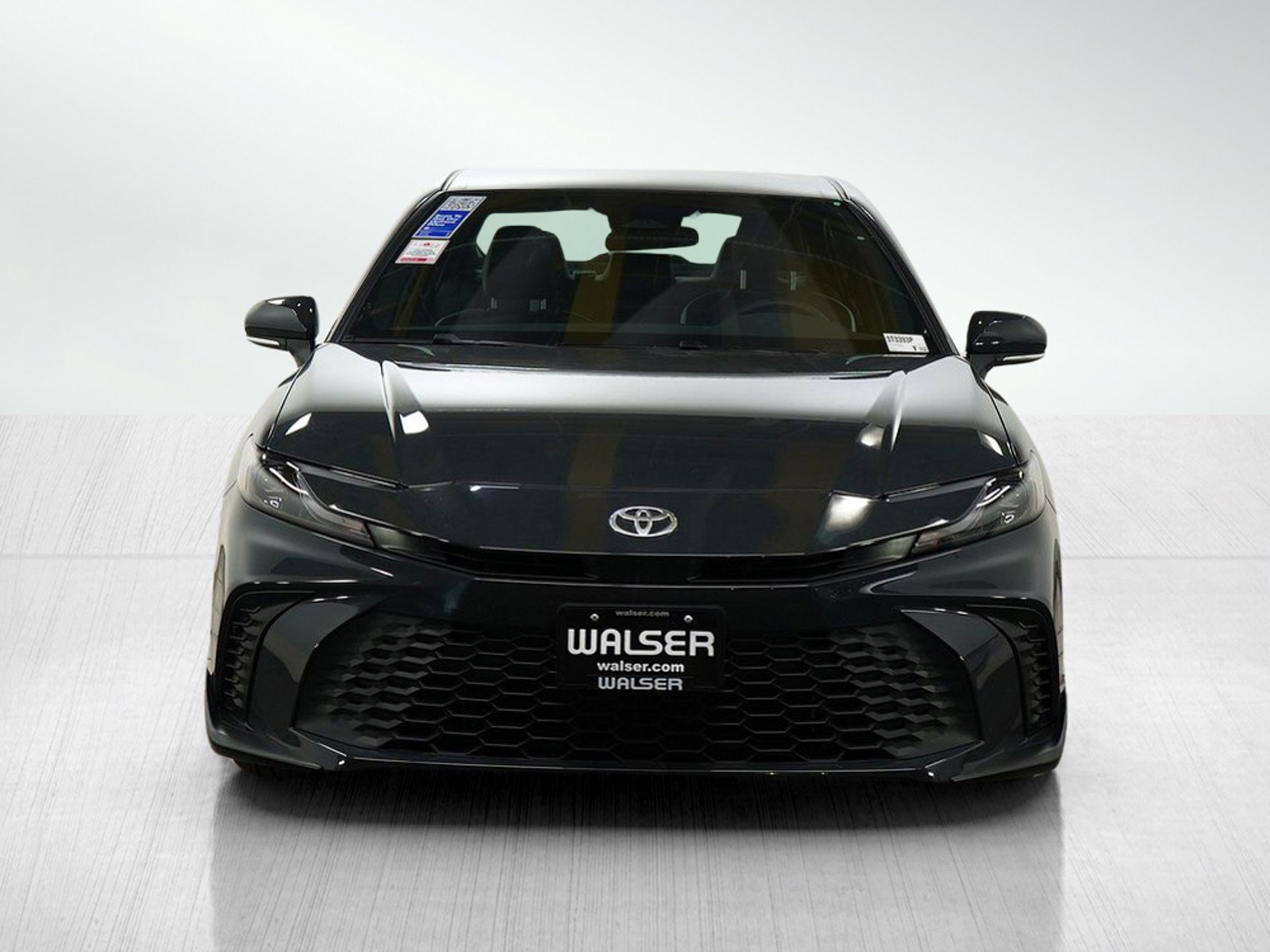 Used 2025 Toyota Camry SE image 8