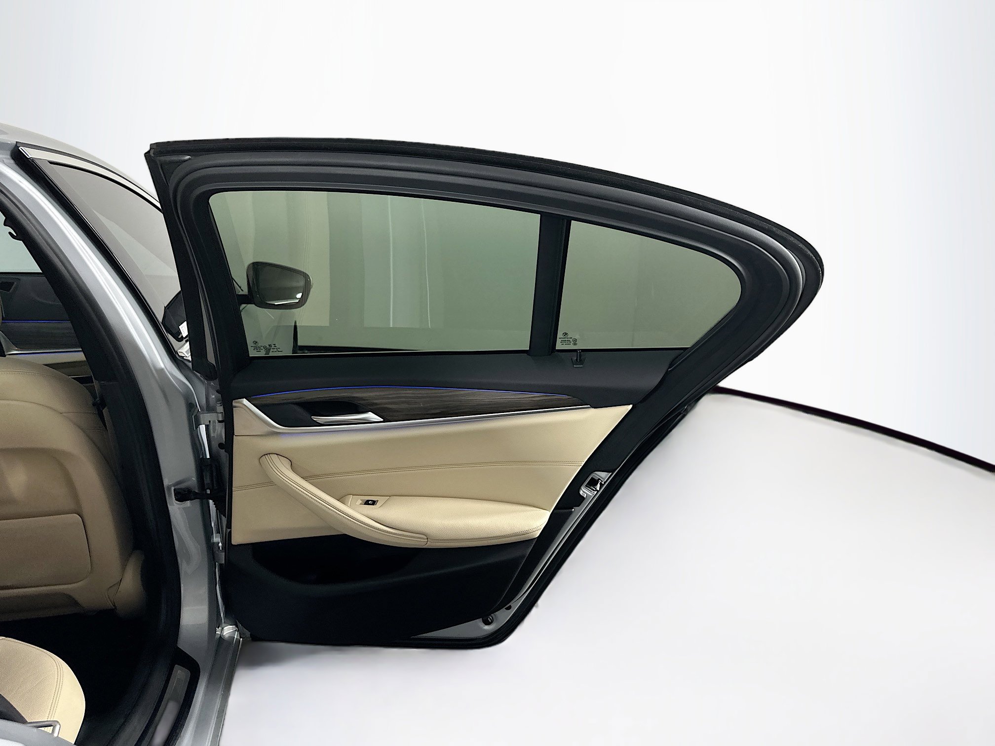 Used 2020 BMW 530i w/ Convenience Package image 33