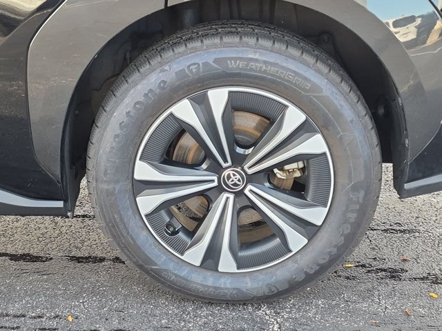 Certified 2023 Toyota bZ4X AWD w/ Weather Package image 8
