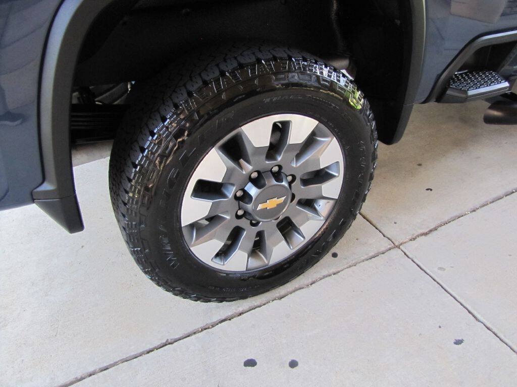 Used 2024 Chevrolet Silverado 2500 Custom w/ Custom Value Package AWD/4WD image 31
