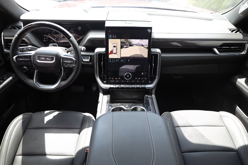 Used 2026 GMC Yukon Elevation w/ Elevation Premium Package AWD/4WD image 19
