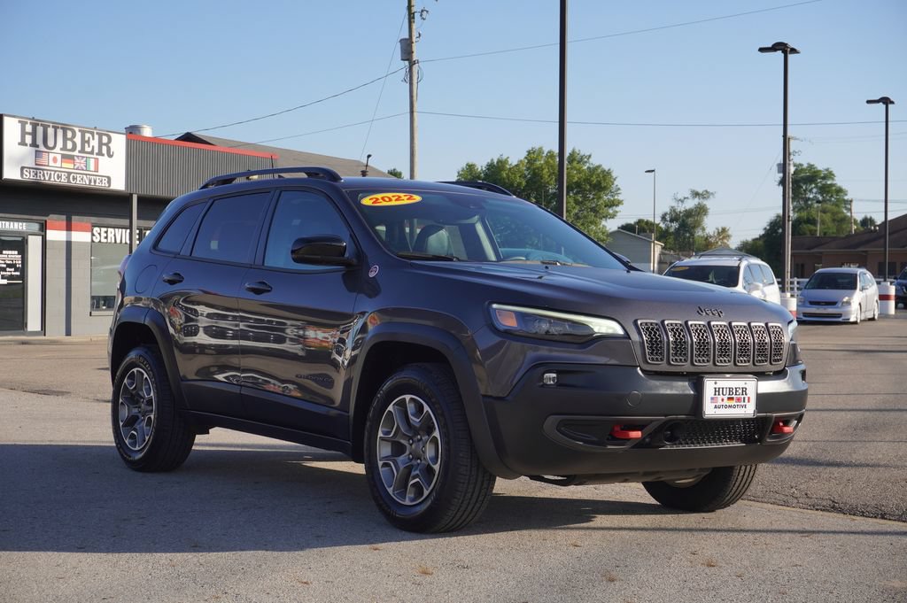 Used 2022 Jeep Cherokee Trailhawk w/ Sound & Nav Group AWD/4WD image 9