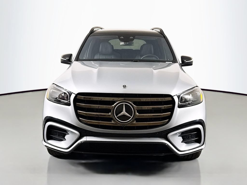 Used 2025 Mercedes-Benz GLS 580 4MATIC image 2