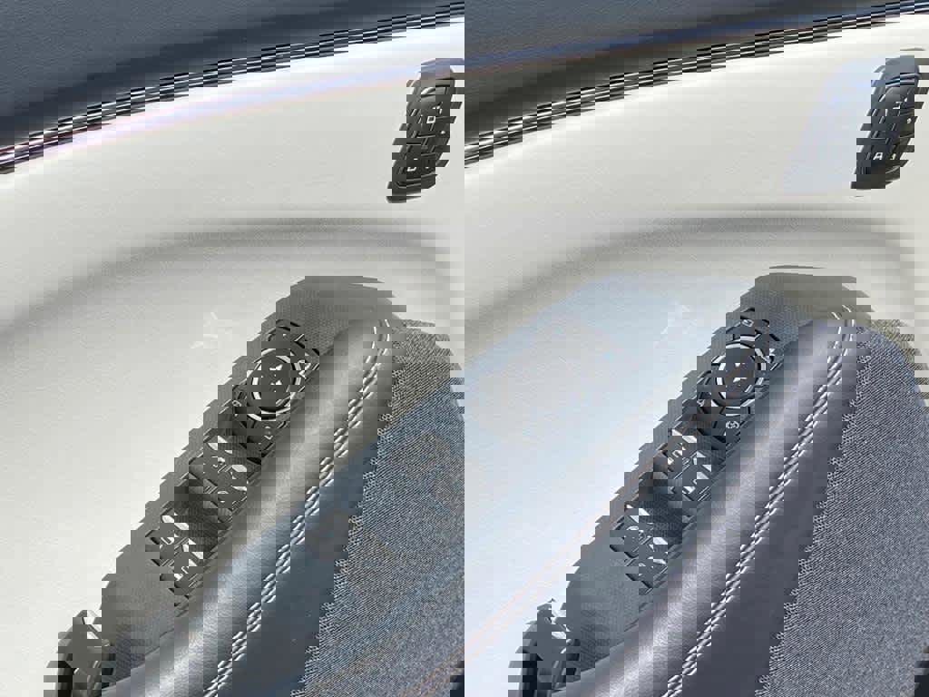 Used 2021 Ford Mustang Mach-E Premium image 22