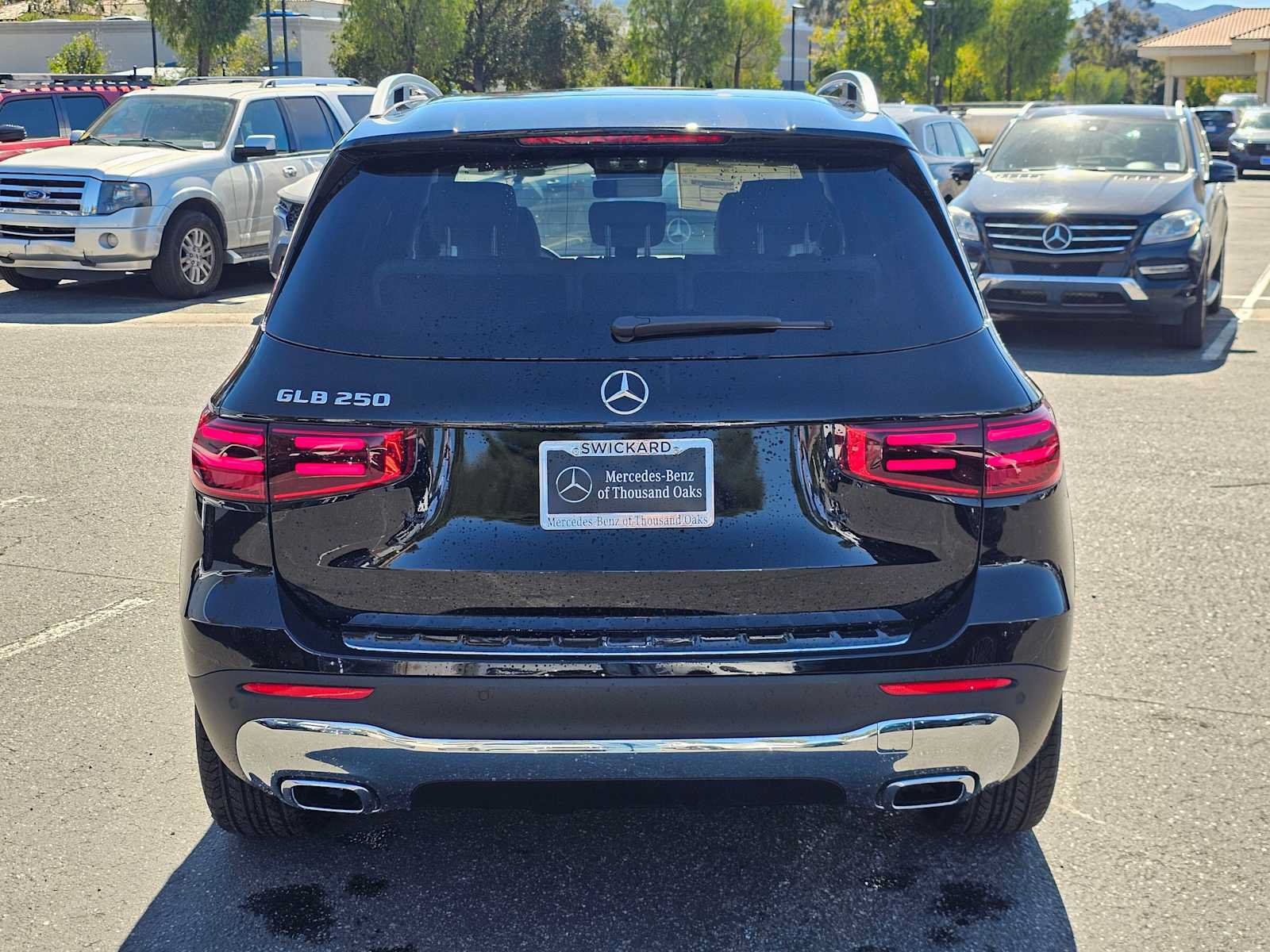 New 2026 Mercedes-Benz GLB 250 image 4