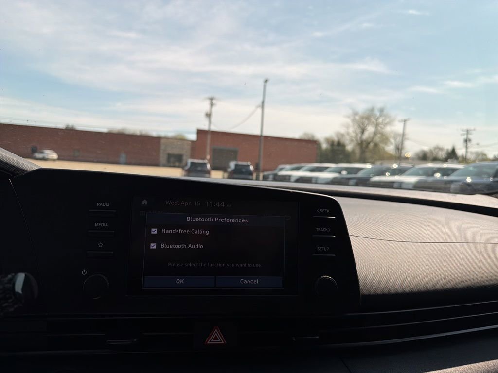 Certified 2025 Hyundai Elantra Sport image 23