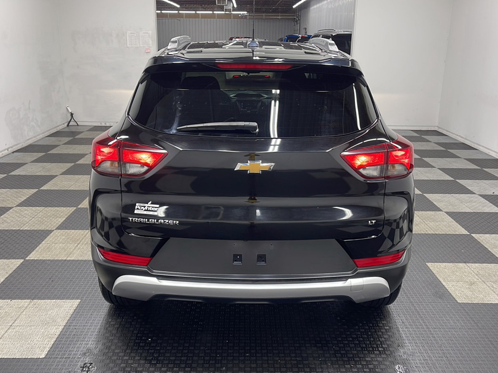 Used 2023 Chevrolet TrailBlazer LT FWD image 17
