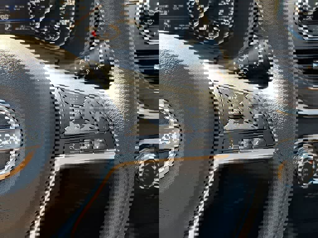 Used 2025 Nissan Altima 2.5 SV image 20