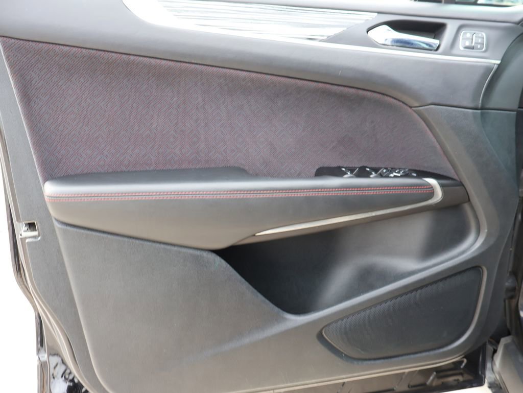 Used 2019 Lincoln MKC Black Label image 21