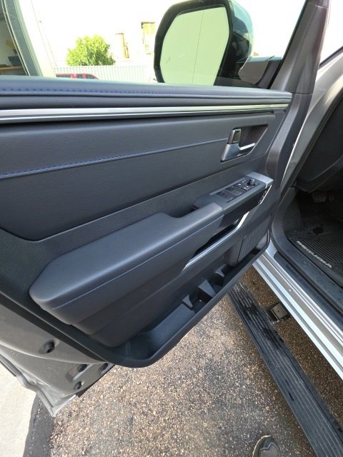 Used 2025 Toyota Sequoia Platinum image 13