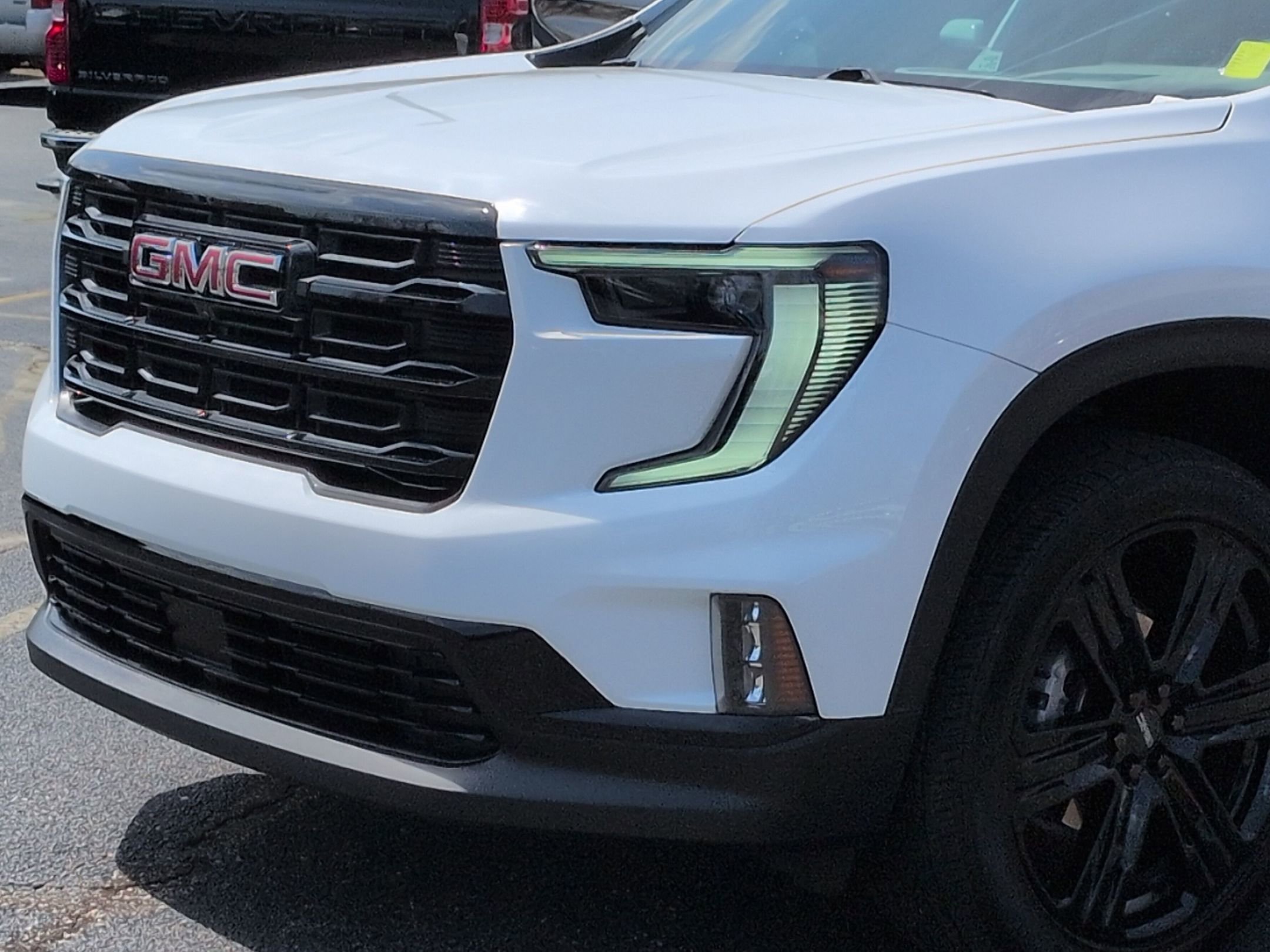 Certified 2025 GMC Acadia Elevation w/ Elevation Premium Package image 6