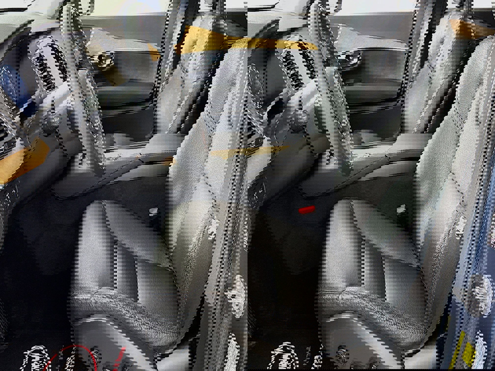 Used 2022 Volvo XC90 T5 Momentum image 19