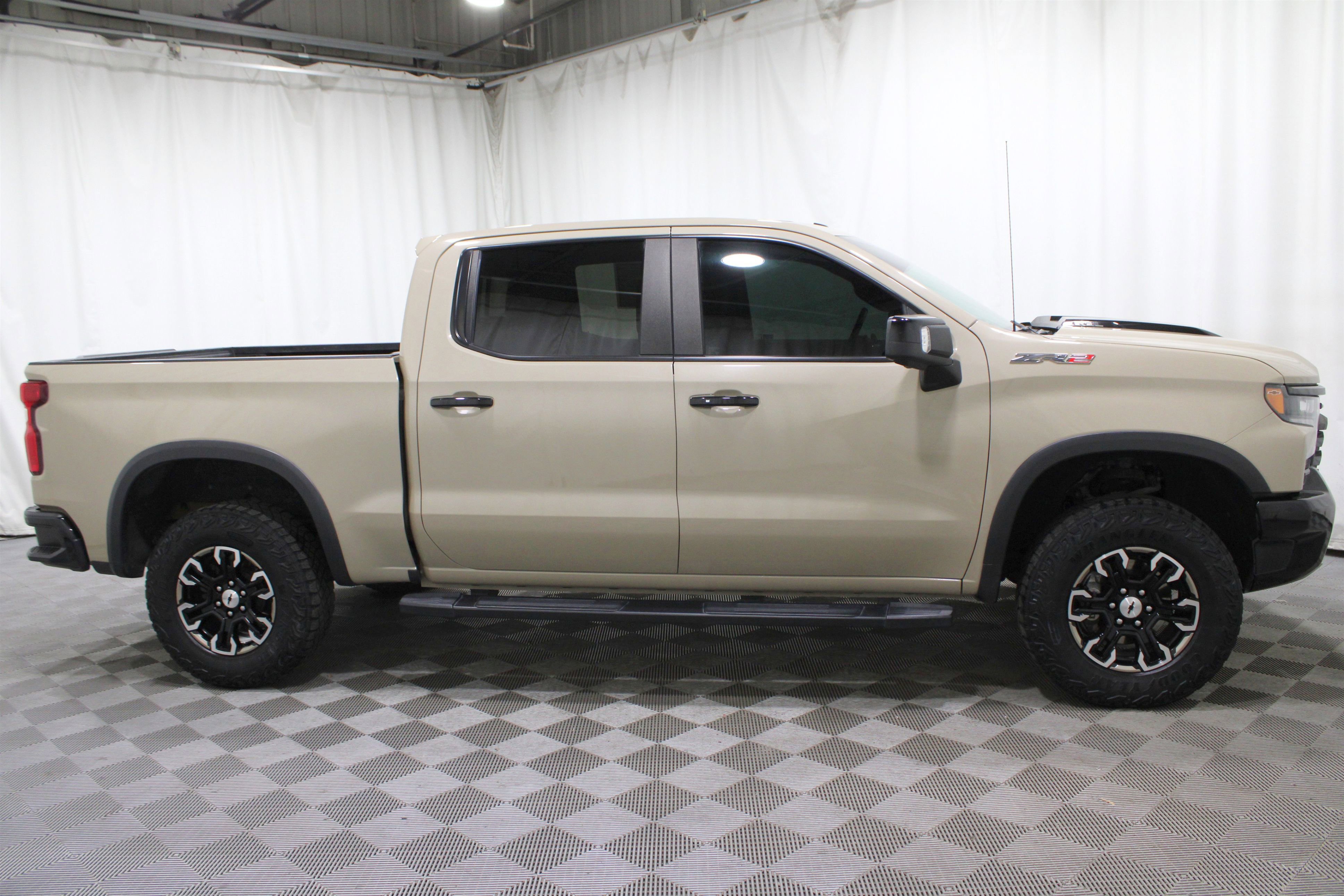 Used 2023 Chevrolet Silverado 1500 ZR2 image 33